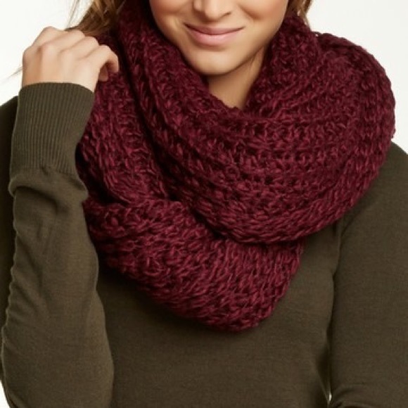 Paula Bianco Accessories - Chunky Knit Infinity Scarf Burgundy!